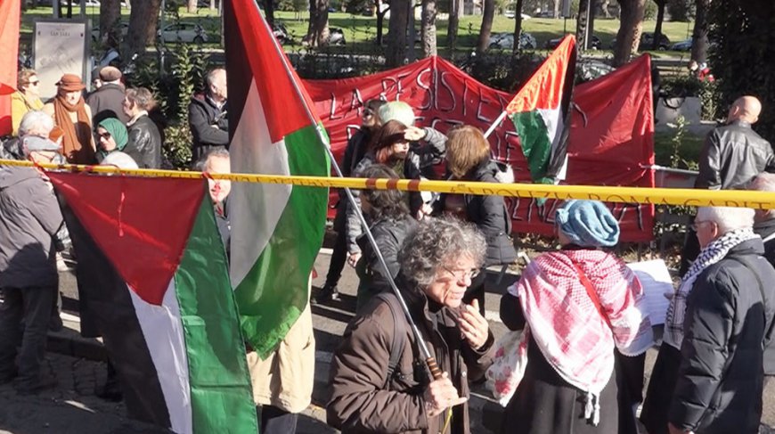 Rome sit-in decries Palestinian Authority's betrayal of Palestinian cause