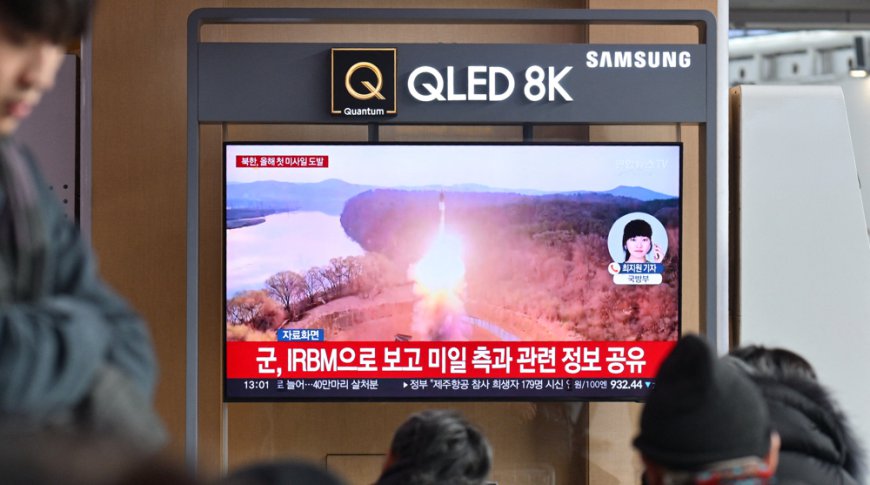 North Korea launches ballistic missile as US secretary of state visits South