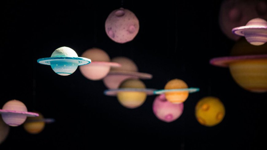 Look Up! The Spectacular 6-Planet Parade Hits January Skies